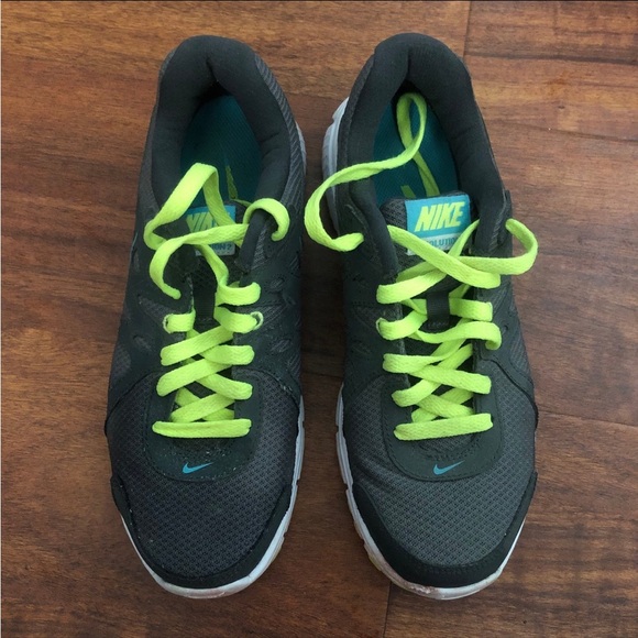 Women’s Nike Revolution 2 Workout Gym Running Shoes Fitness Sneakers 8.5 - Picture 4 of 7